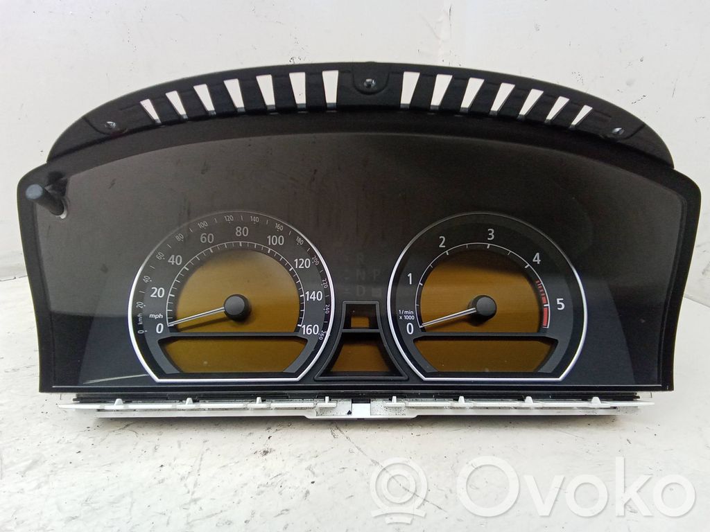 BMW 7 E65 E66 Nopeusmittari (mittaristo) 