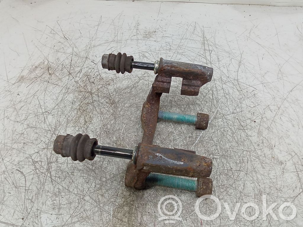 Volkswagen Golf V Brake caliper pad carrier rear 