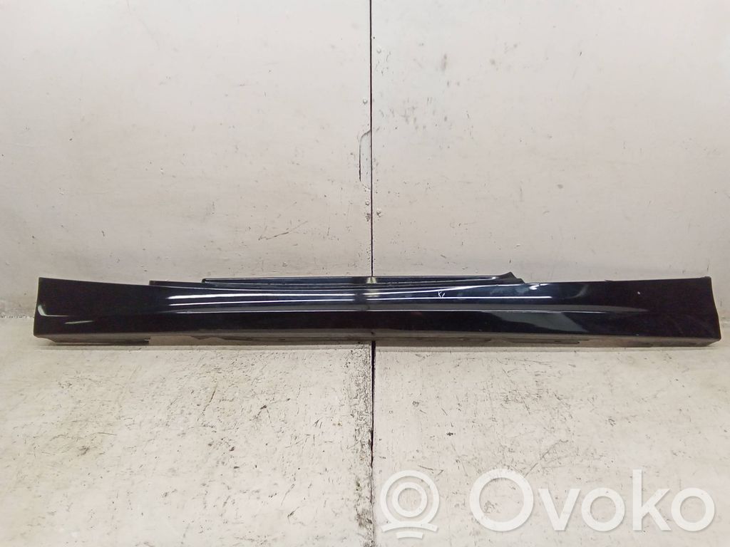 BMW 1 E82 E88 Sill 