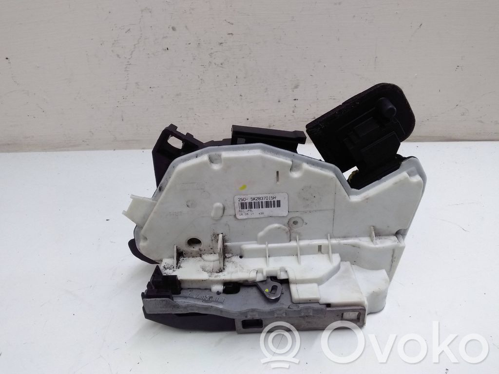 Volkswagen Sharan Etuoven lukko 