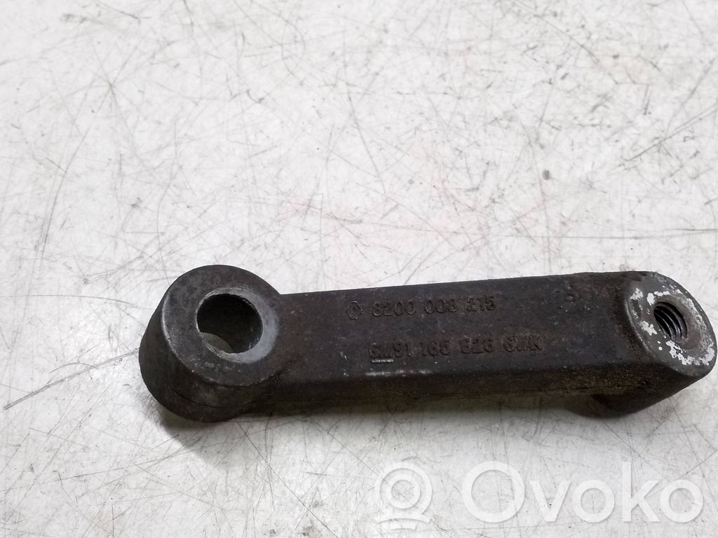 Mercedes-Benz C W203 Engine mounting bracket 