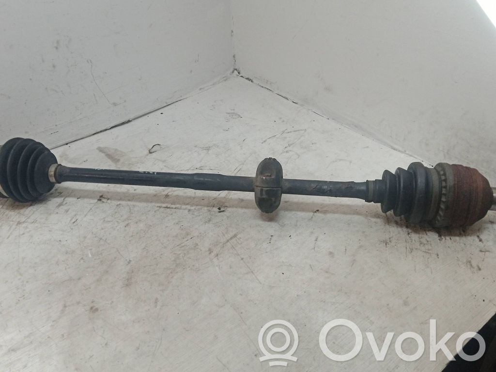 Etuvetoakseli   90345860