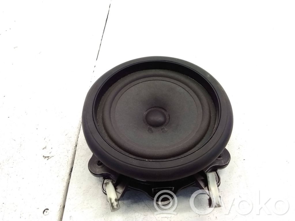 Audi A8 S8 D3 4E Altavoz de la puerta trasera 