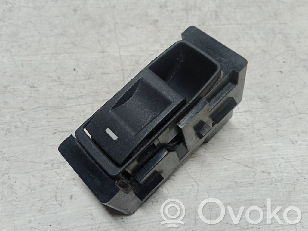 Jeep Grand Cherokee (WK) Electric window control switch 