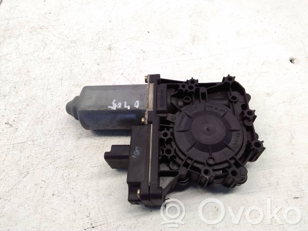 Peugeot 807 Moteur de lève-vitre de porte arrière 