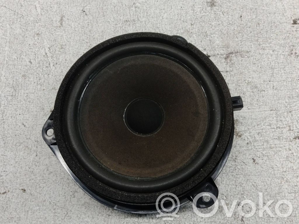 Jaguar X-Type Altavoz de la puerta delantera 