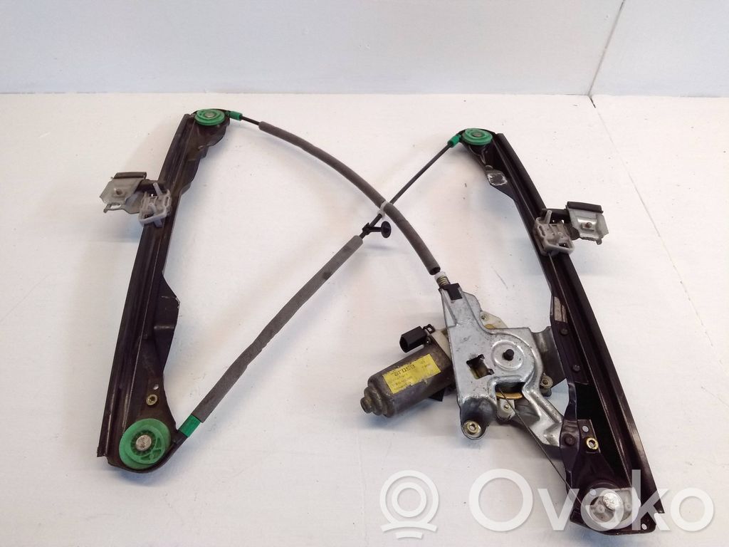 Ford Focus Front door window regulator with motor 