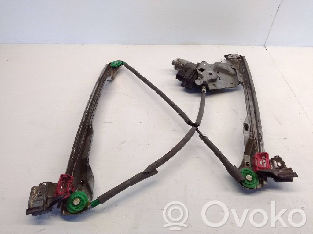 Ford Focus Front door window regulator with motor 