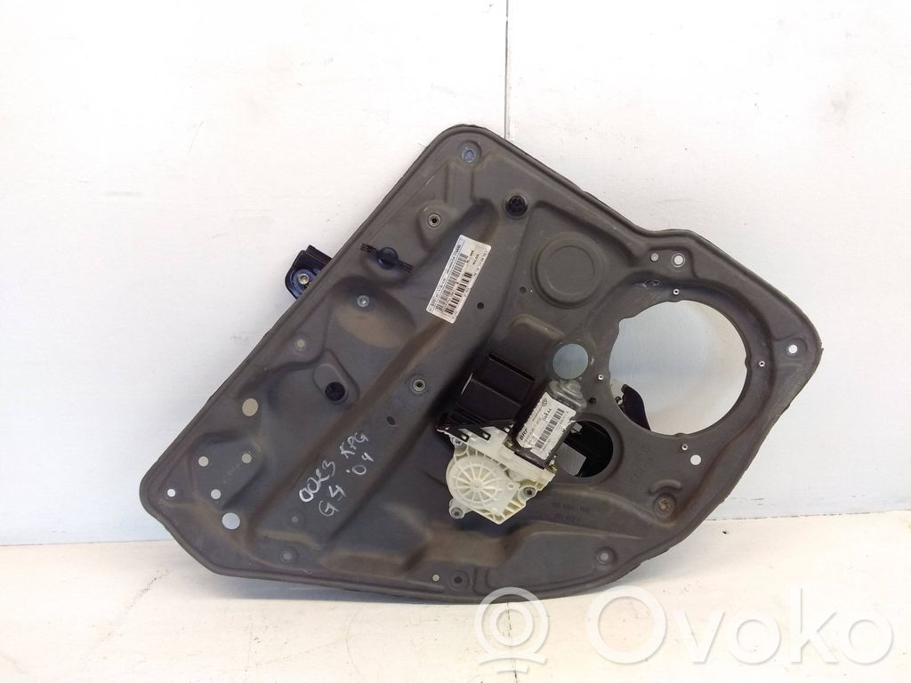 Volkswagen Golf IV Alzacristalli della portiera posteriore con motorino 
