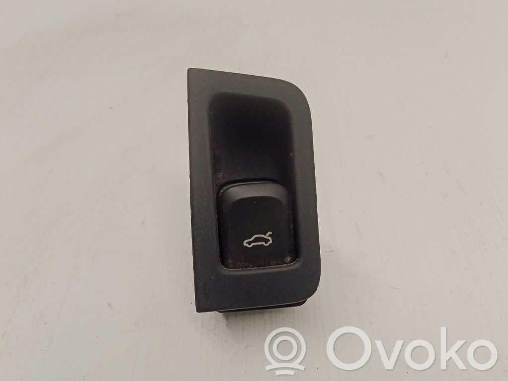 Audi A6 Allroad C7 Interruptor para abrir la puerta trasera 
