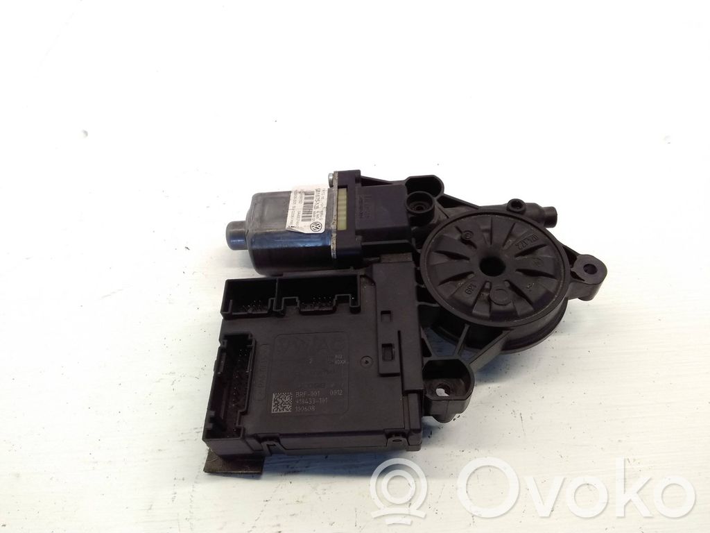 Volkswagen PASSAT B6 Silnik regulatora szyby drzwi przednich 