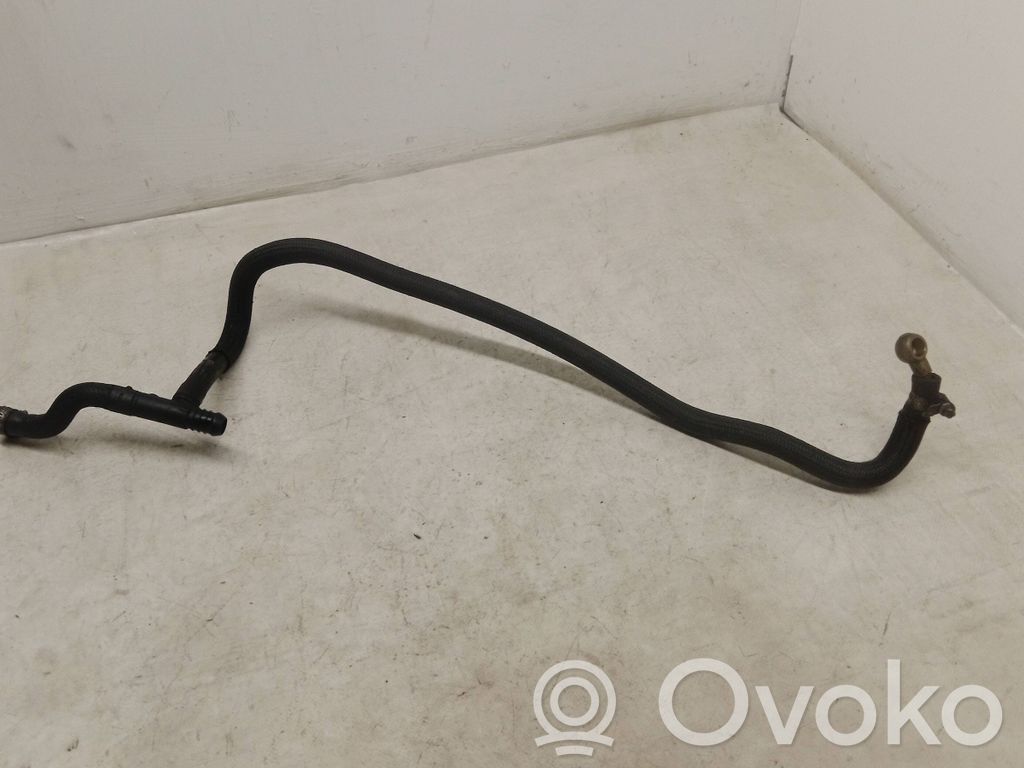 BMW 5 E60 E61 Polttoaineputken letku 
