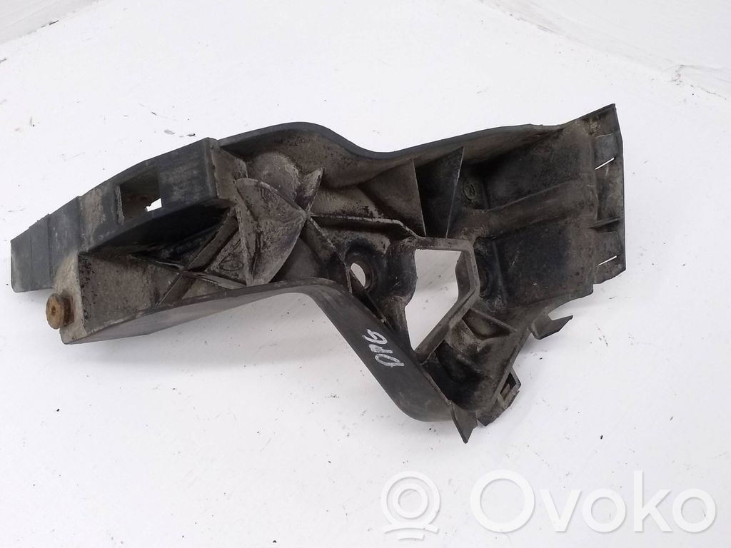 Audi A8 S8 D3 4E Rear bumper mounting bracket 