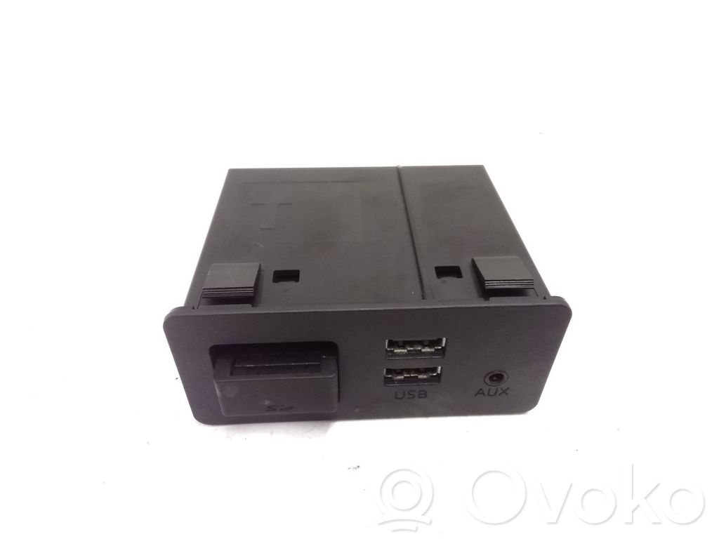 Enchufe conector USB   D09H669U0,MD4124,904526412446
