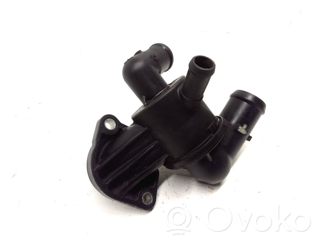 Volkswagen PASSAT CC Termostat / Obudowa termostatu 