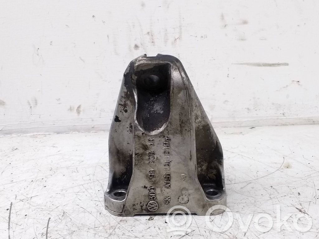 Volkswagen Phaeton Engine mounting bracket 