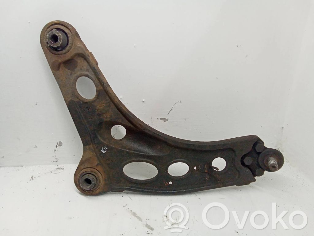 Opel Vivaro Front lower control arm/wishbone 