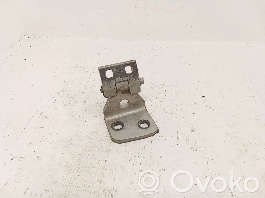 BMW X3 E83 Front door lower hinge 