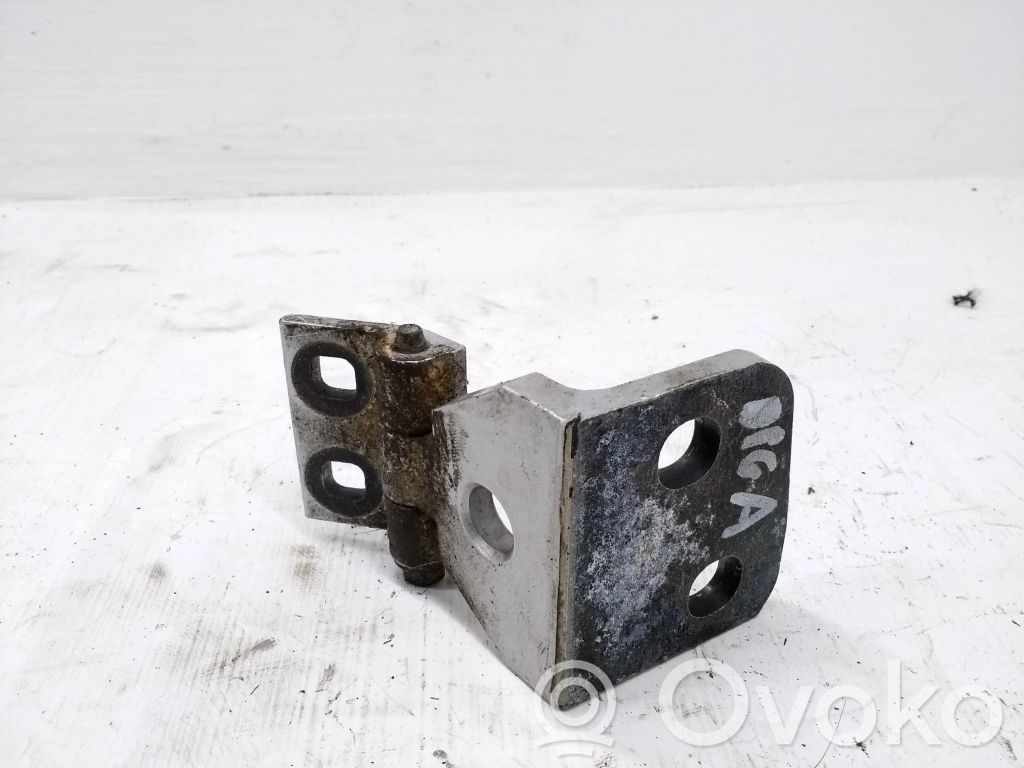 BMW X3 E83 Rear door lower hinge 