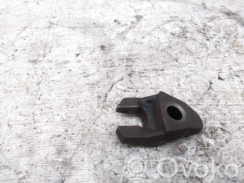 Peugeot Expert Bridă fixare injector 