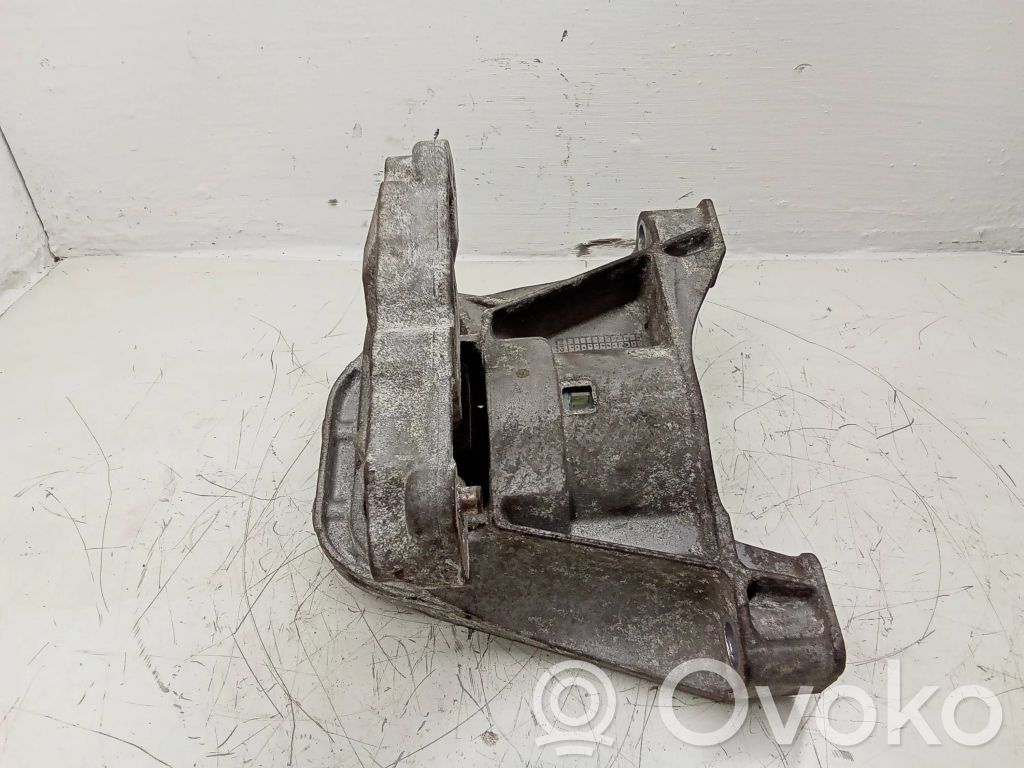 Citroen C4 Grand Picasso Engine mount bracket 