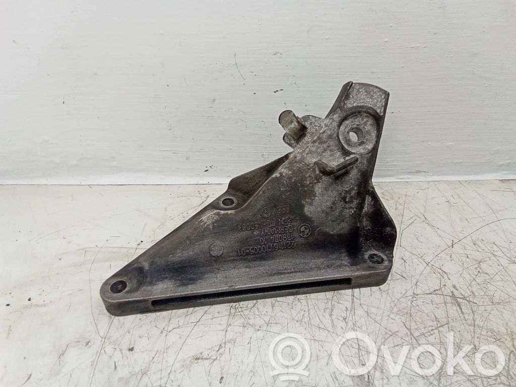 BMW 7 E65 E66 Engine mounting bracket 