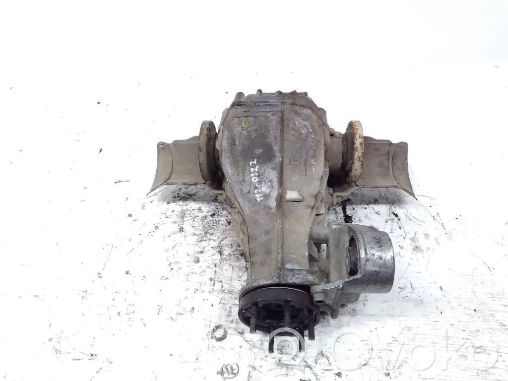 Audi A8 S8 D3 4E Galinis reduktorius 