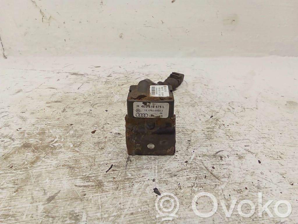 Audi A8 S8 D3 4E Rear air suspension level height sensor 
