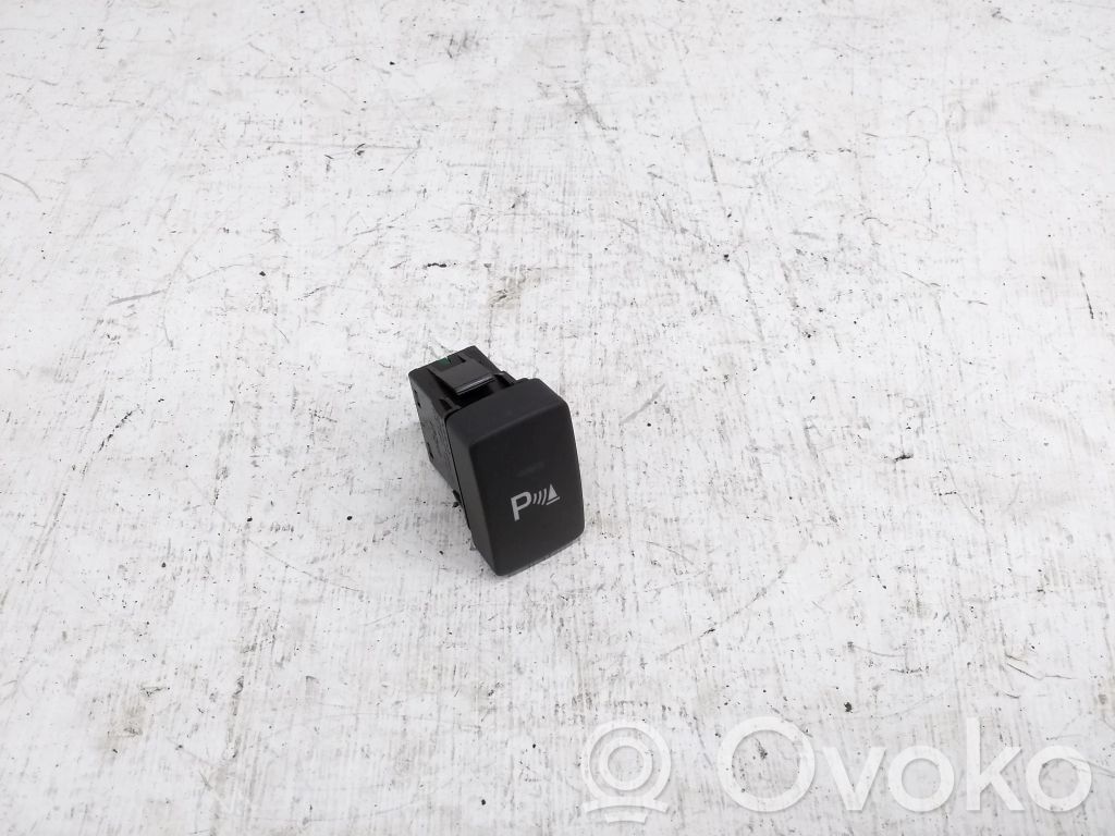 Interruptor del sensor de aparcamiento (PDC)   M48809