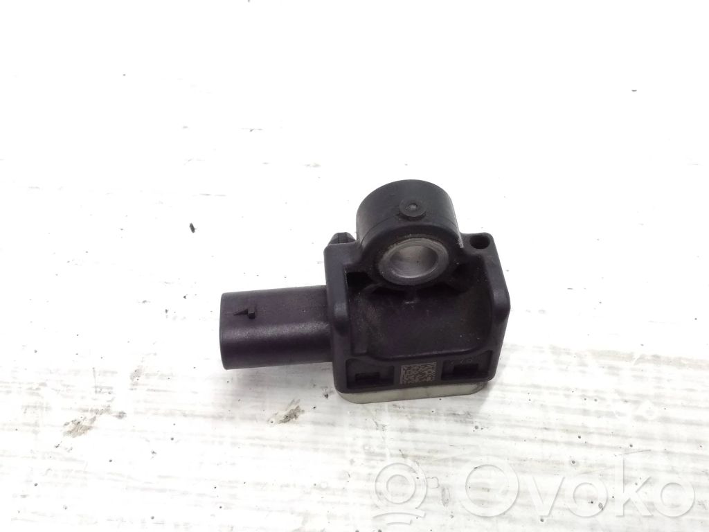 Volkswagen Touareg II Airbag deployment crash/impact sensor 
