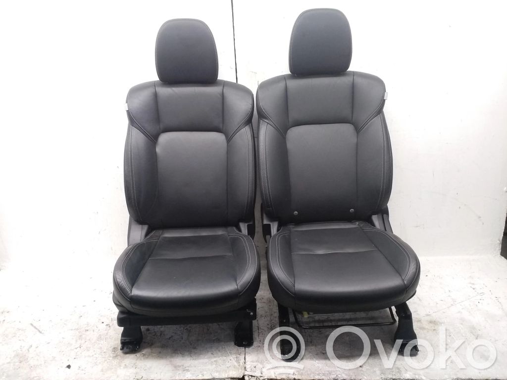 Interior set
