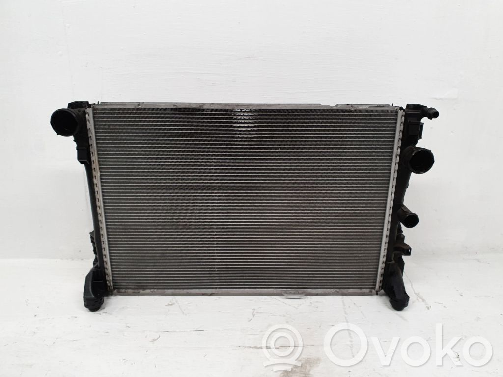Mercedes-Benz E A207 Radiator lichid răcire