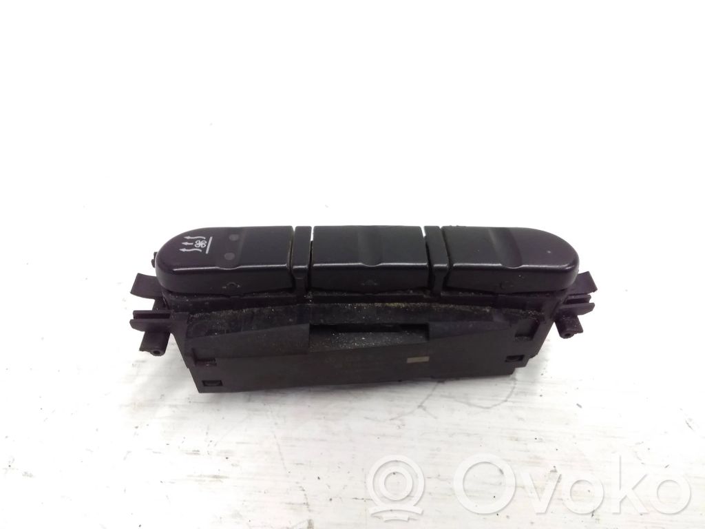 Mercedes-Benz C W203 Interruptor de calefacción del asiento 