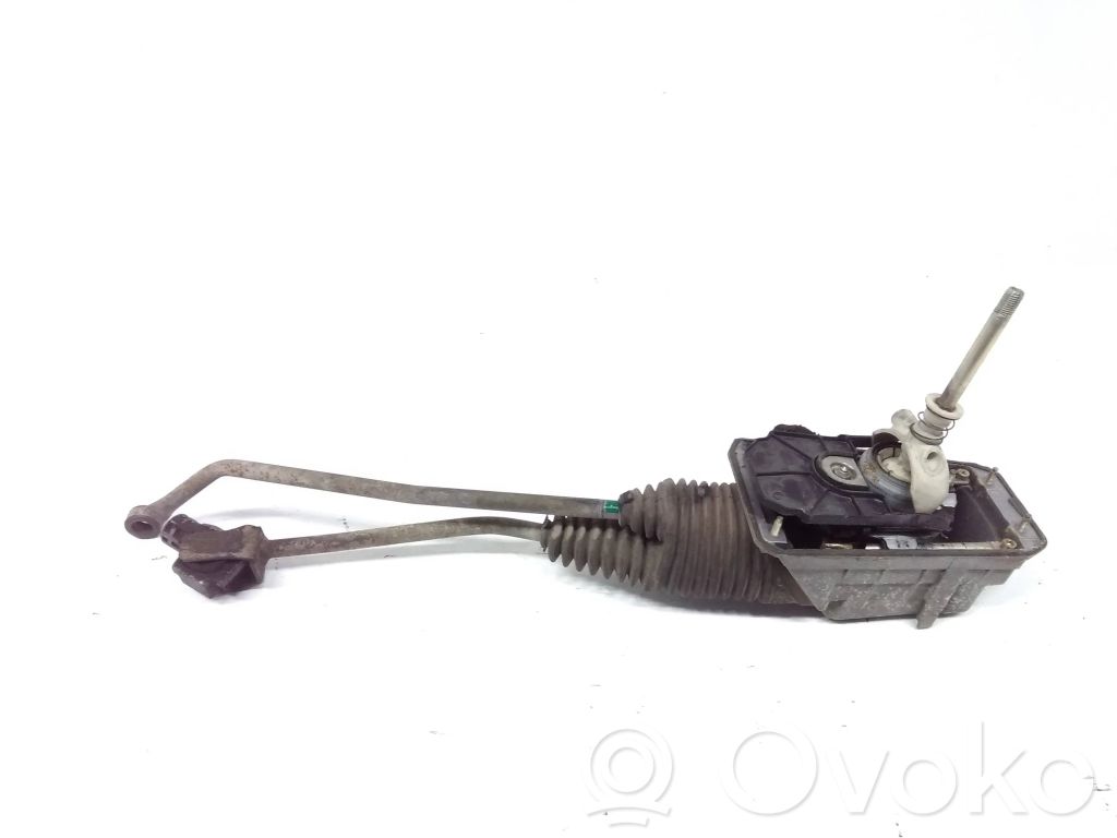Volkswagen PASSAT B5 Gear shifter/selector 