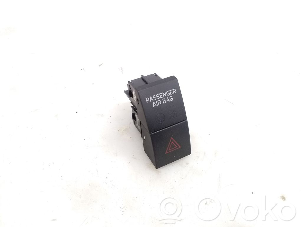Skoda Superb B8 (3V) Botón interruptor de luz de peligro 