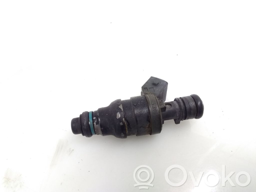 Mercedes-Benz E W124 Inyector de combustible 