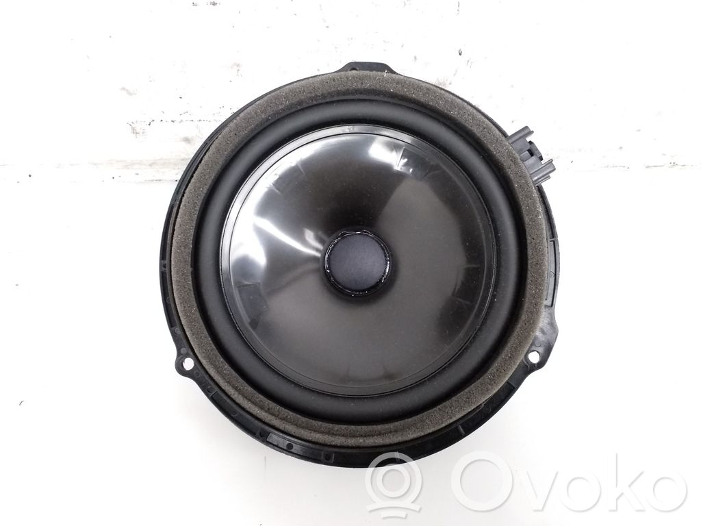 Ford Focus Rear door speaker 