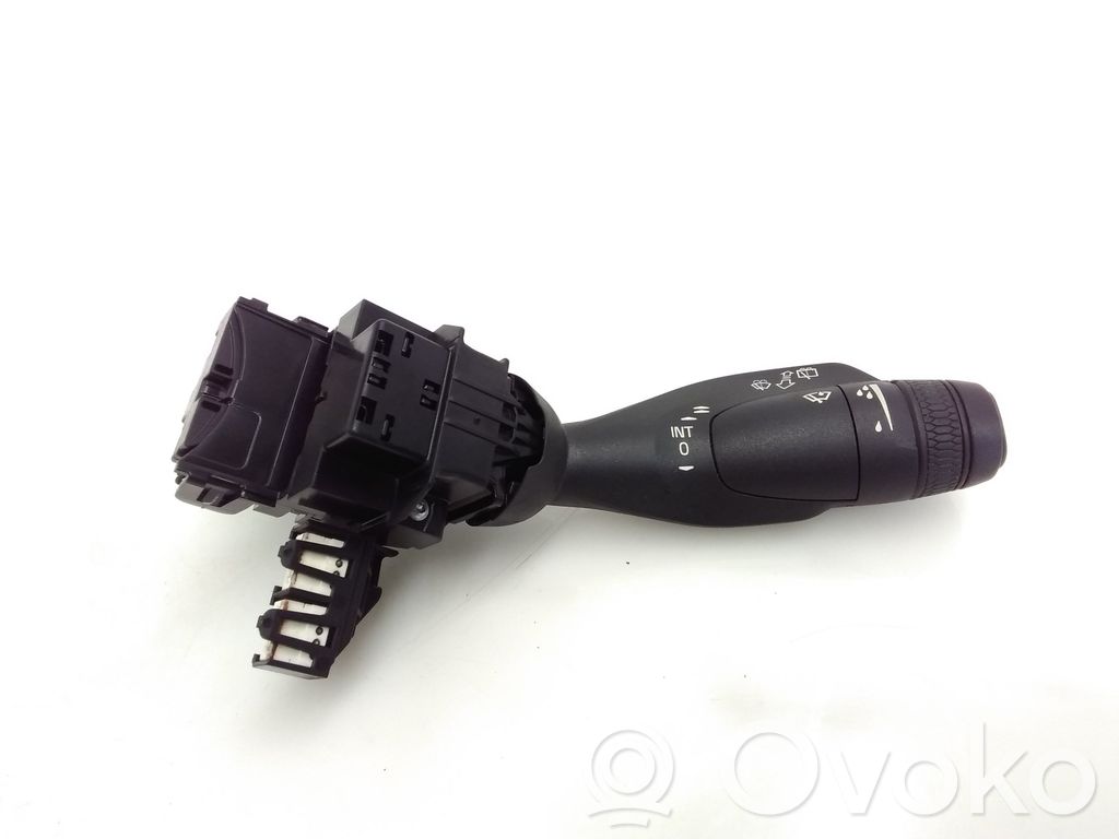 Volvo XC90 Wiper control stalk 