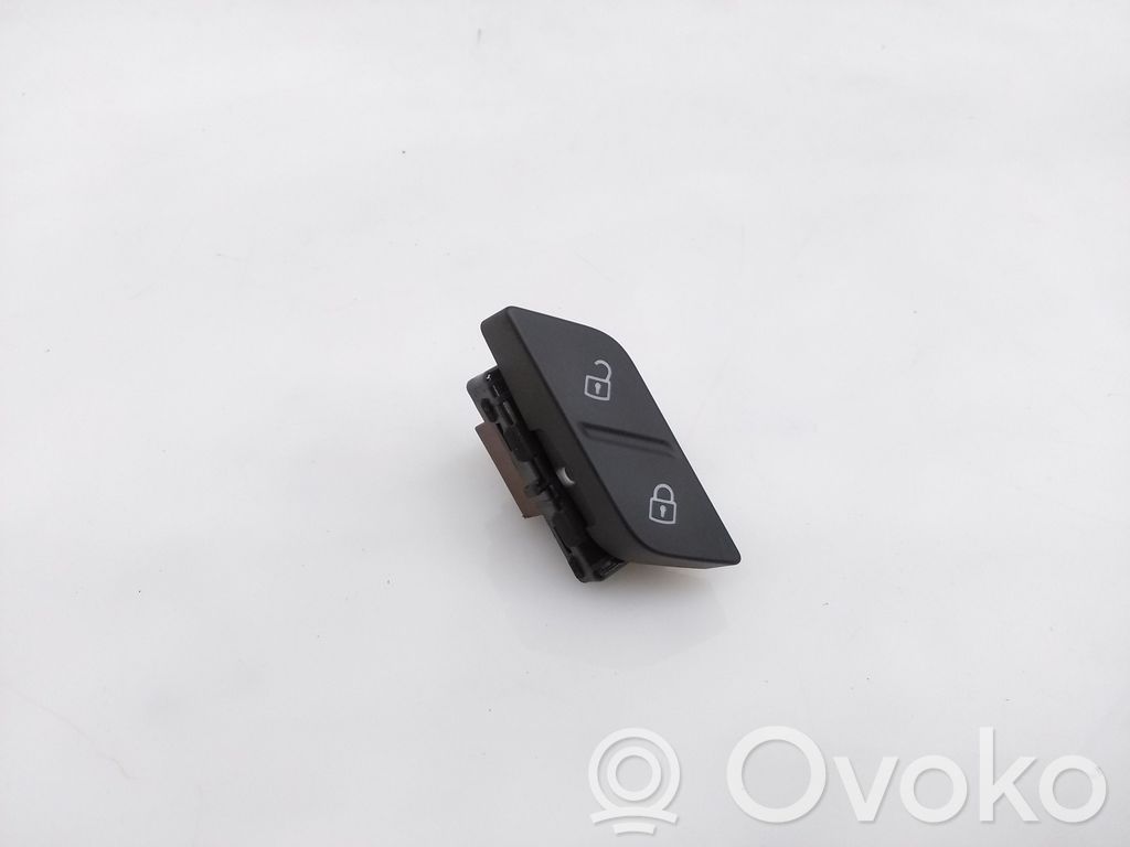 Volkswagen Golf VIII Przycisk centralnego zamka 
