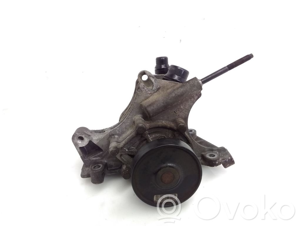 Toyota Avensis T270 Pompe de circulation d'eau 