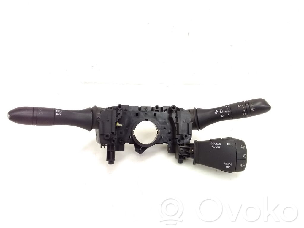 Renault Megane IV Wiper turn signal indicator stalk/switch 