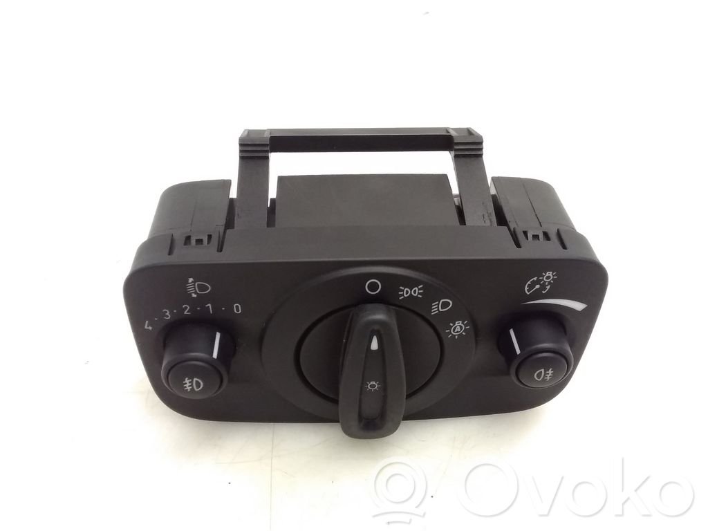 Ford Kuga II Light switch 