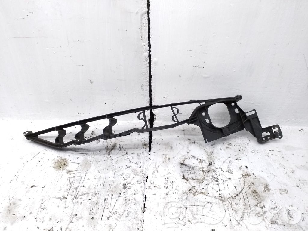 BMW X5 E70 Fender mounting bracket 