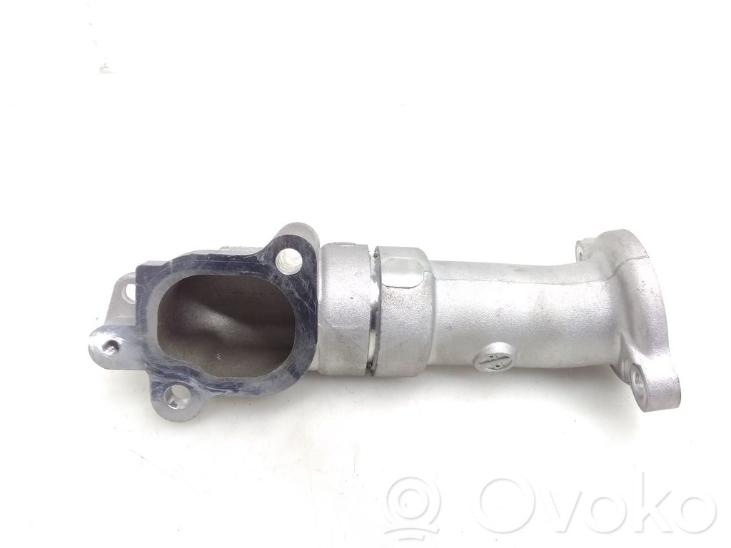 Mazda CX-30 Engine coolant pipe/hose 