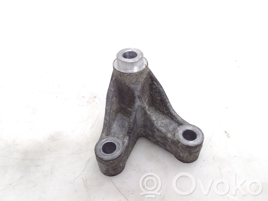 Porsche Cayenne (92A) Другая деталь отсека двигателя 