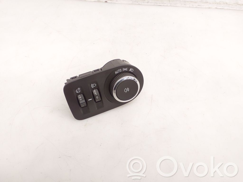 Opel Astra K Interruptor de luz 