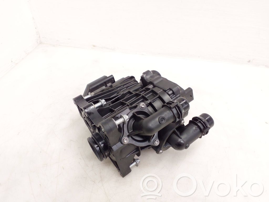 BMW 3 G20 G21 Termostat / Obudowa termostatu 