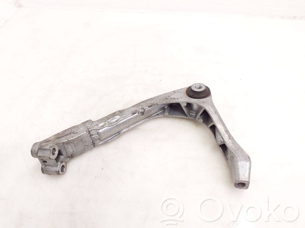 Porsche Cayenne (9Y0 9Y3) Engine mounting bracket 