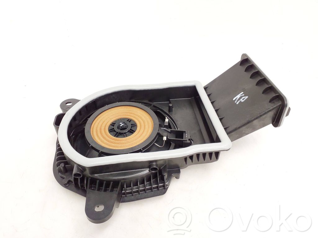 BMW iX1 Subwoofer 