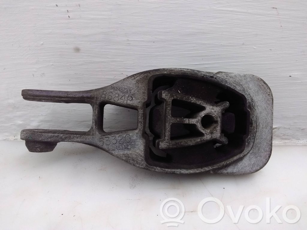 Opel Mokka Engine mount bracket 